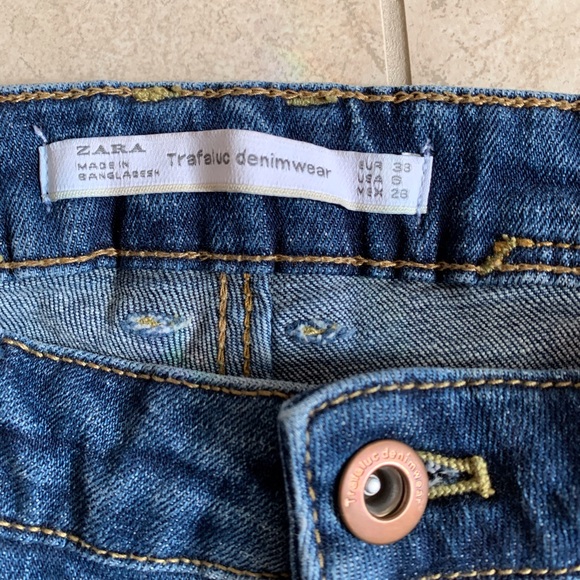 ZARA skinny dark wash jean with zipper detail - Picture 3 of 3